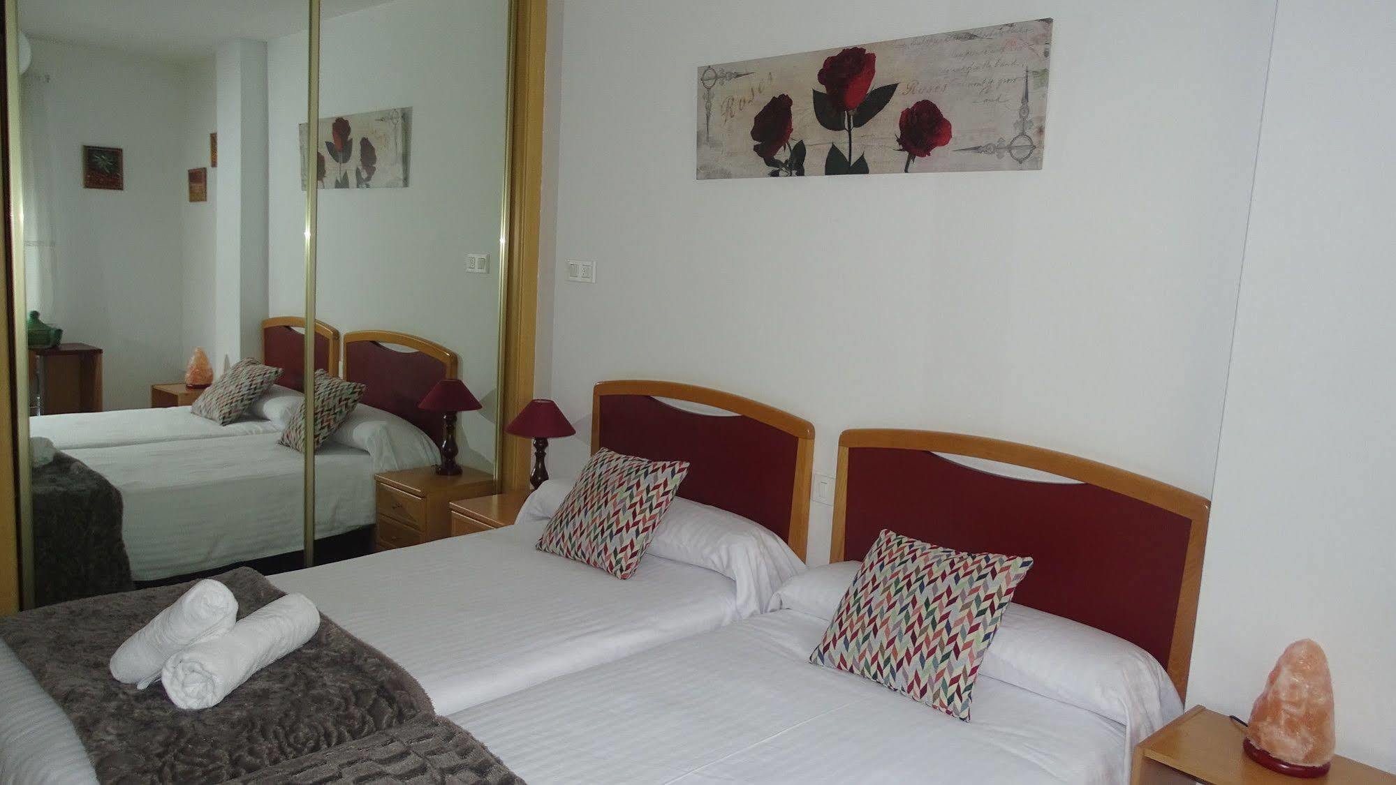 Hostal Lucus Луго Екстер'єр фото