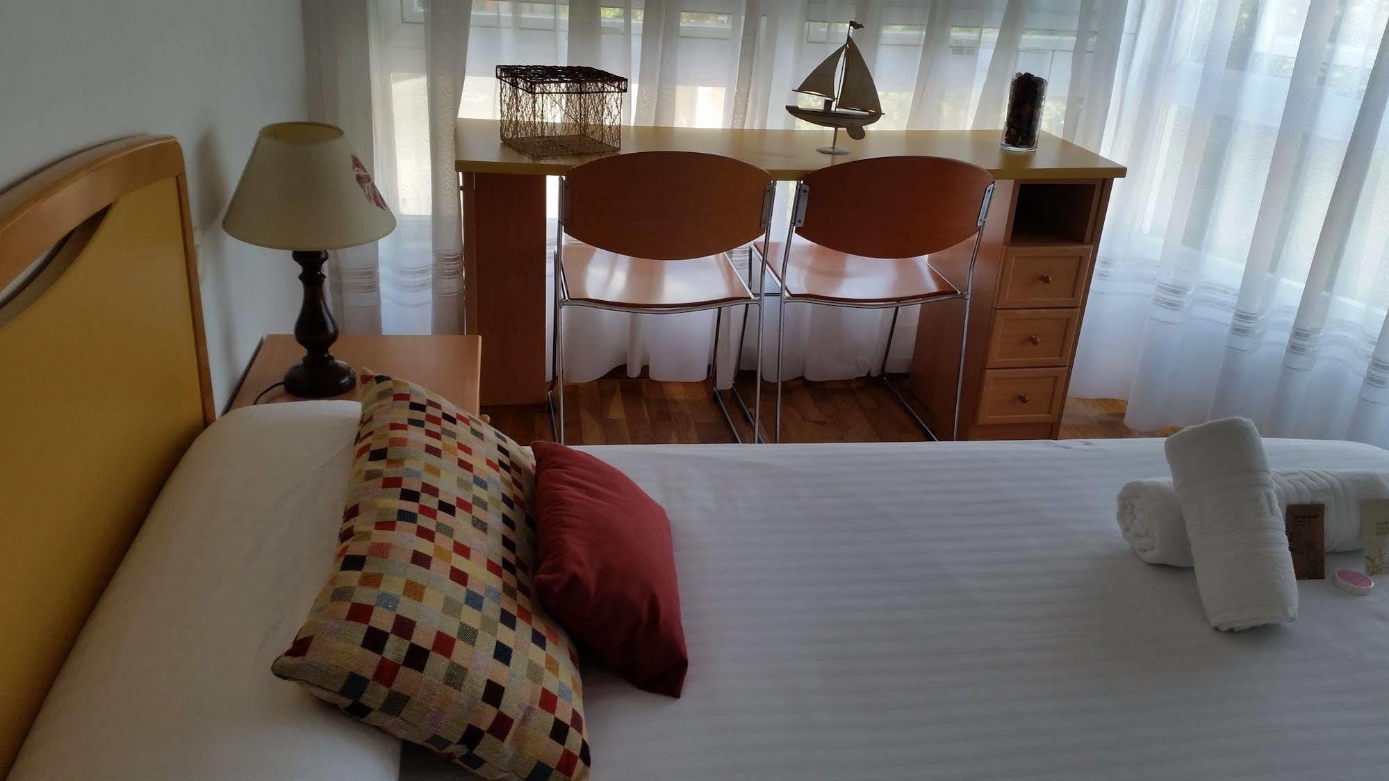 Hostal Lucus Луго Екстер'єр фото