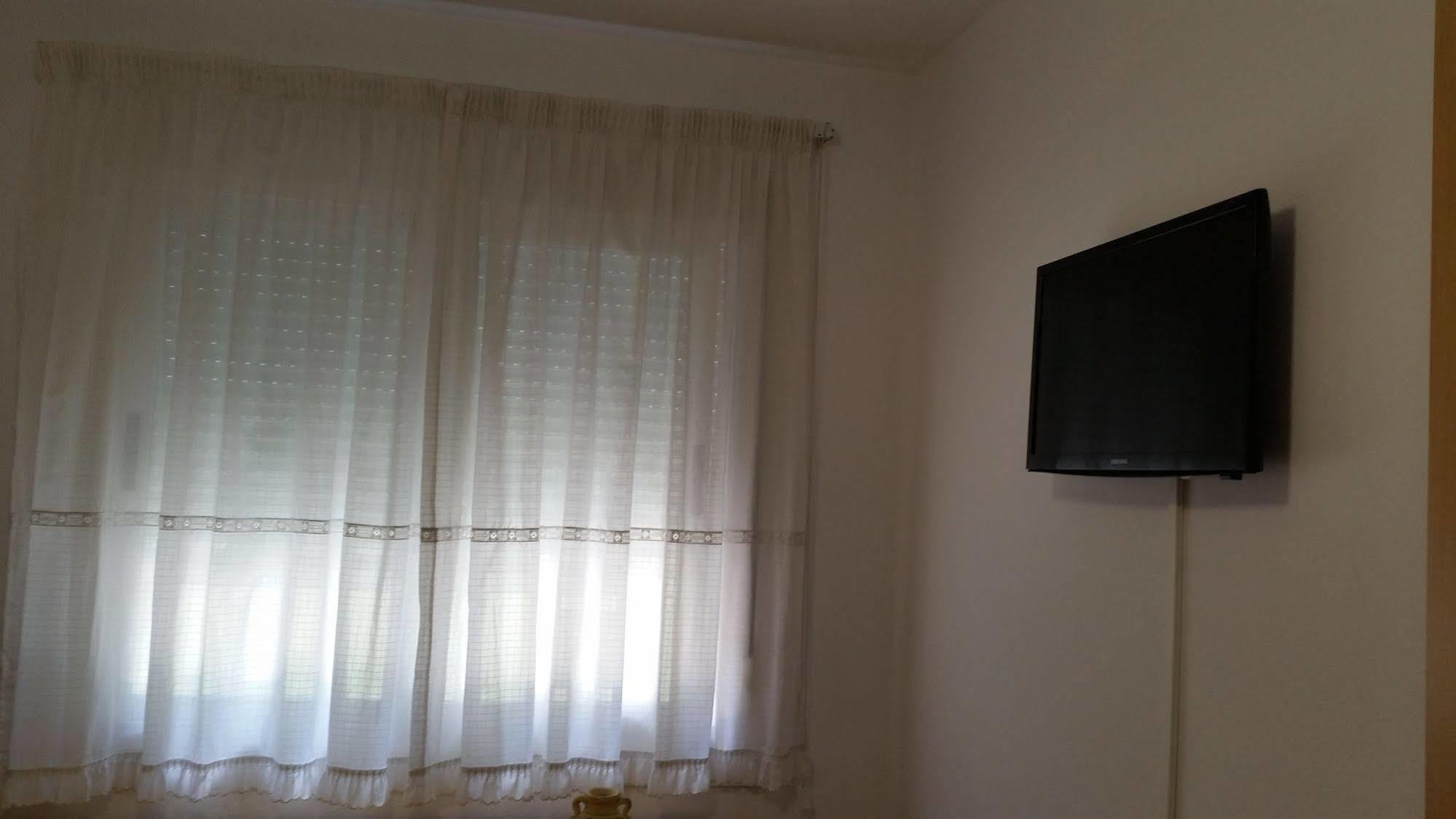 Hostal Lucus Луго Екстер'єр фото