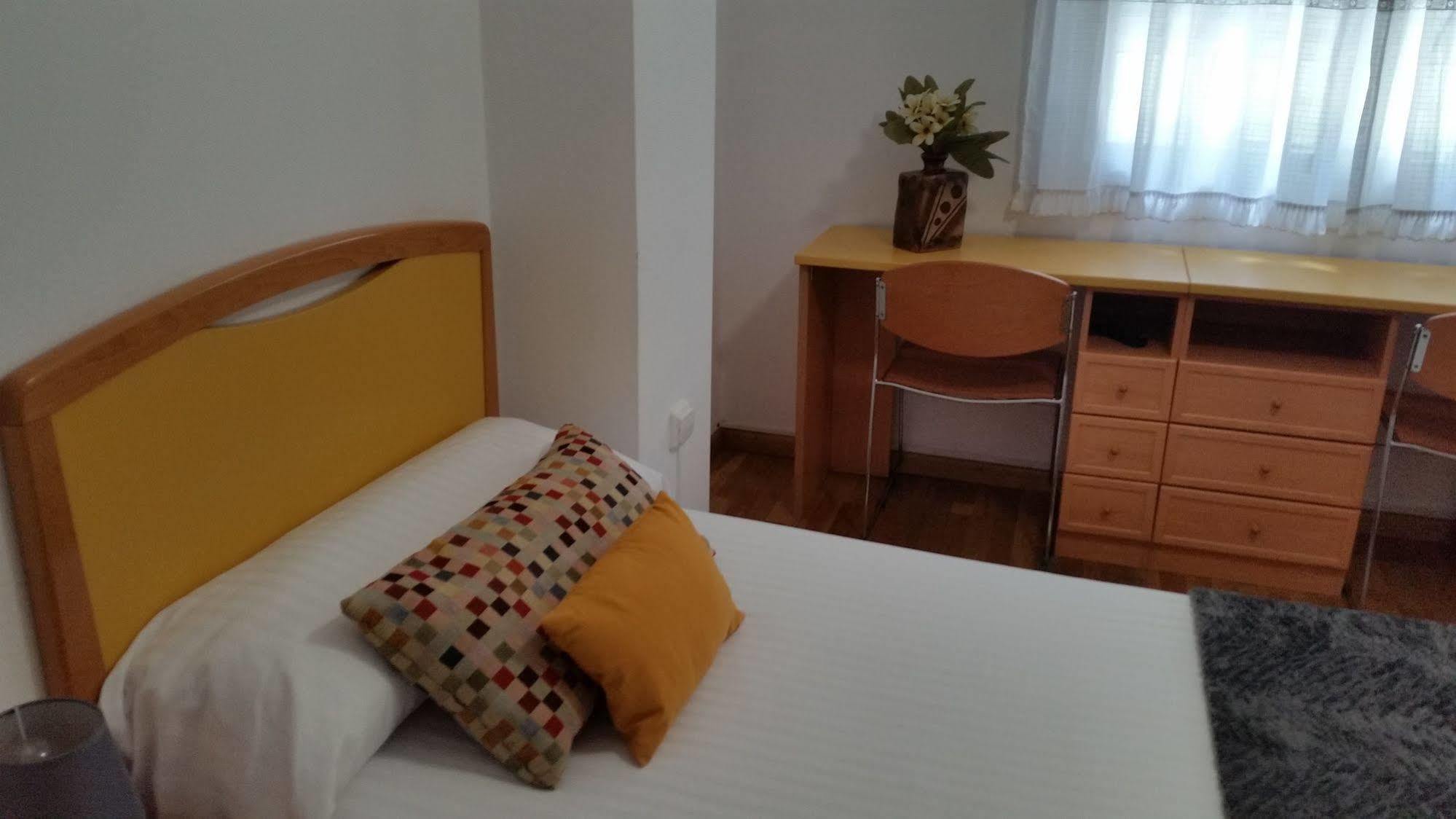 Hostal Lucus Луго Екстер'єр фото